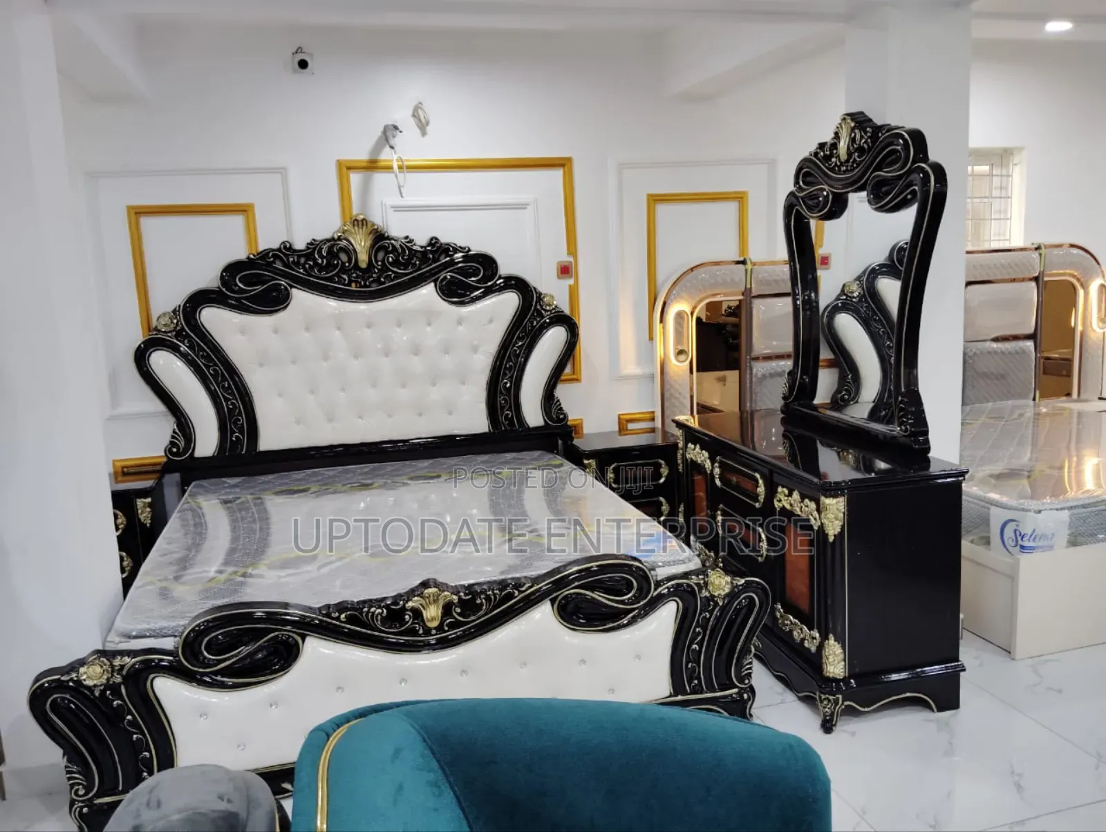 Modern Royal Bed Set