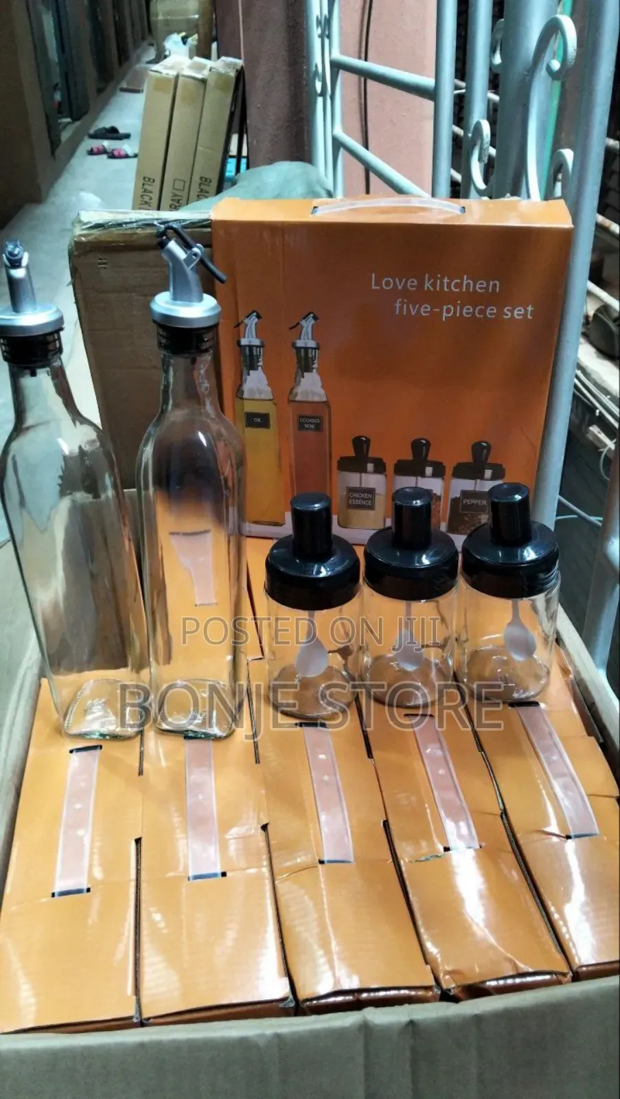 5pcs Oil Bottle and Spice Container Set