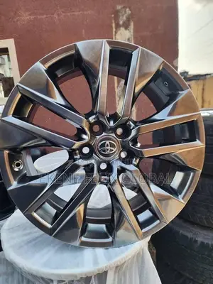 19r Toyota Rav Four 2023