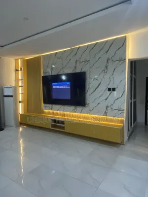 Acrilic Tv Console
