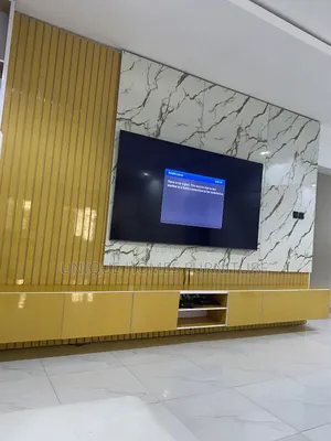 Acrilic Tv Console