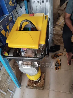 Tamping Ramer Machine.