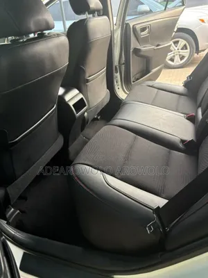 Toyota Camry LE 4dr Sedan (2.5L 4cyl 6A) 2016 White