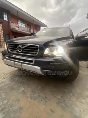 Volvo XC90 3.2 Premium Plus AWD (3.2L 6cyl 6A) 2014 Blue