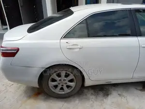Toyota Camry Hybrid 2009 White