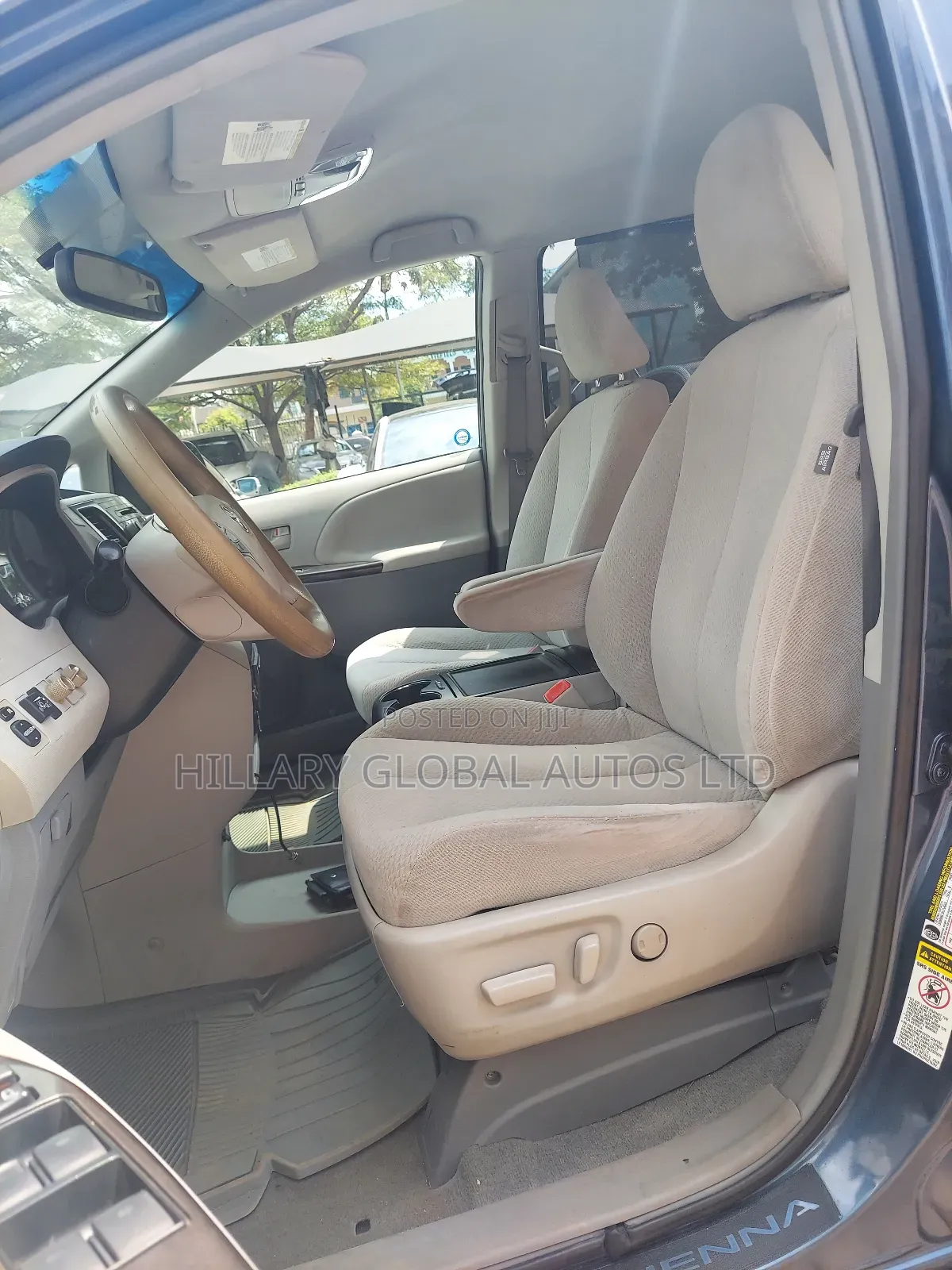 Toyota Sienna 2014 Blue