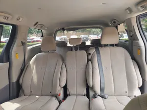 Toyota Sienna 2014 Blue