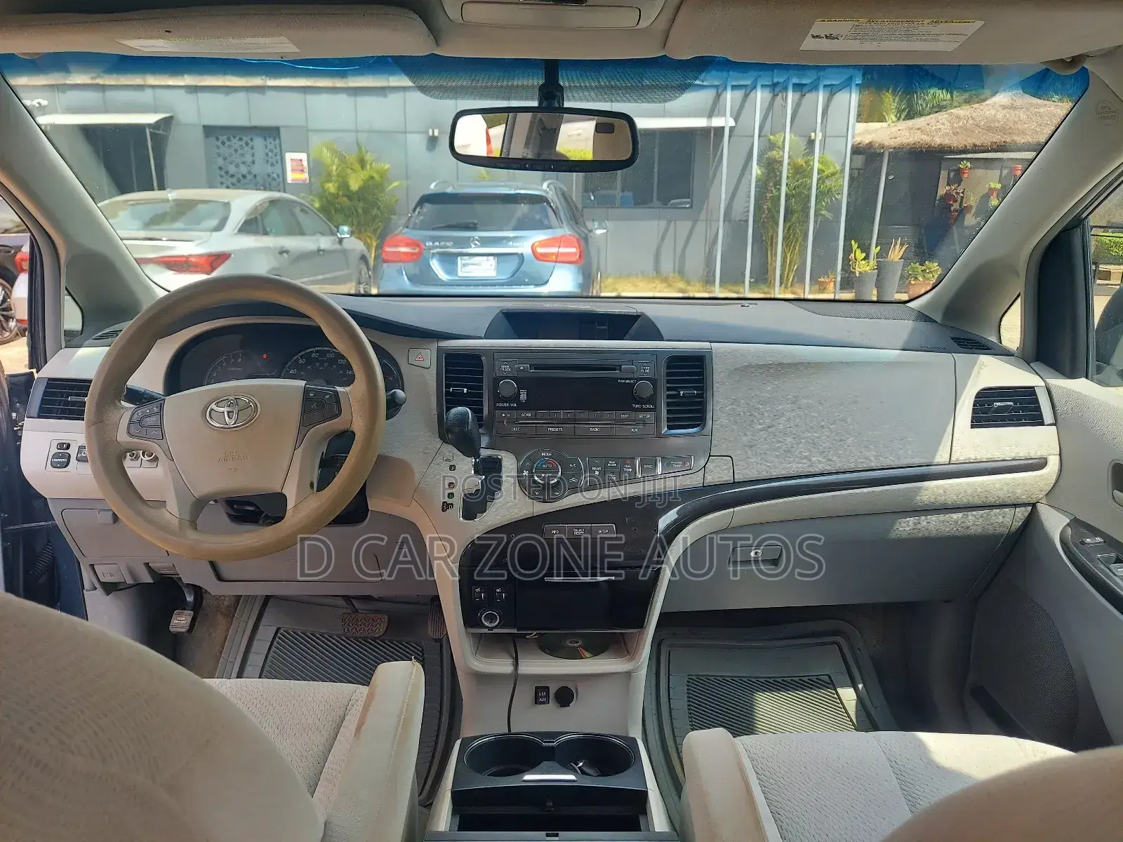 Toyota Sienna 2014 Blue