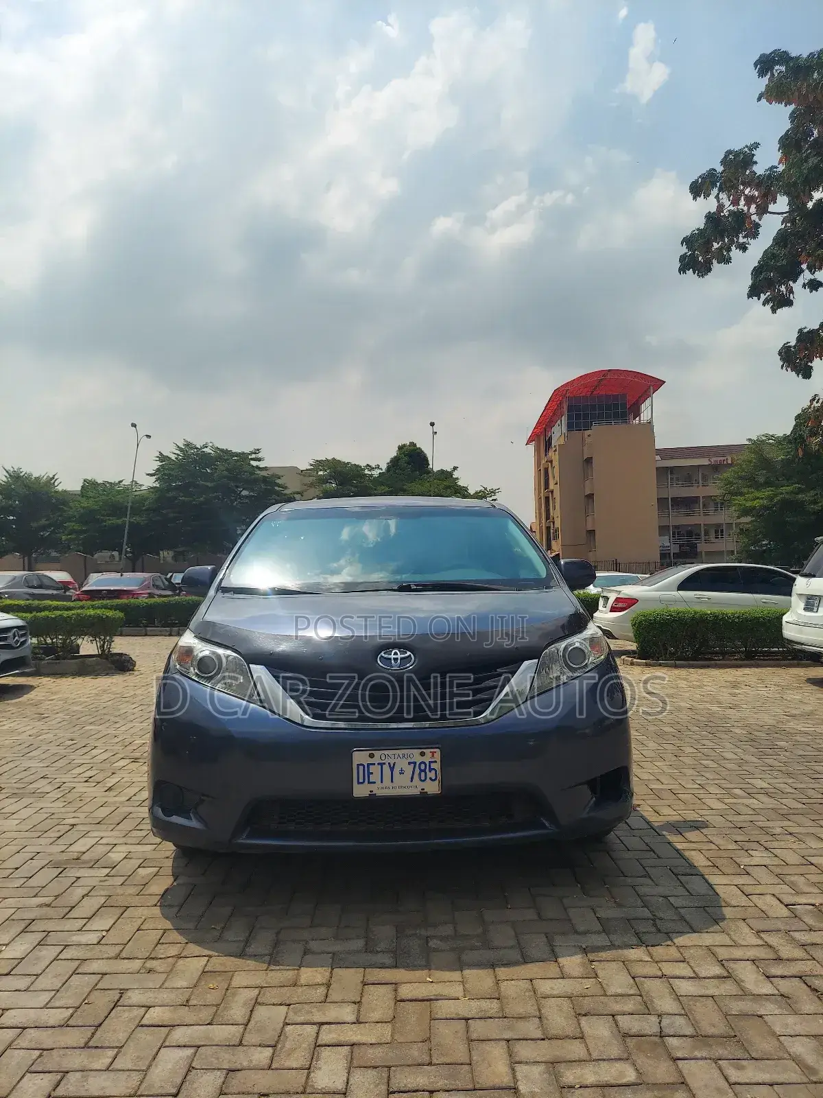 Toyota Sienna 2014 Blue