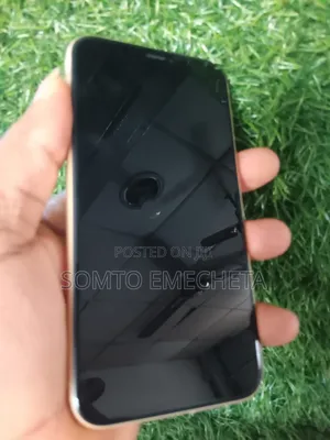 Apple iPhone XR 64 GB Yellow