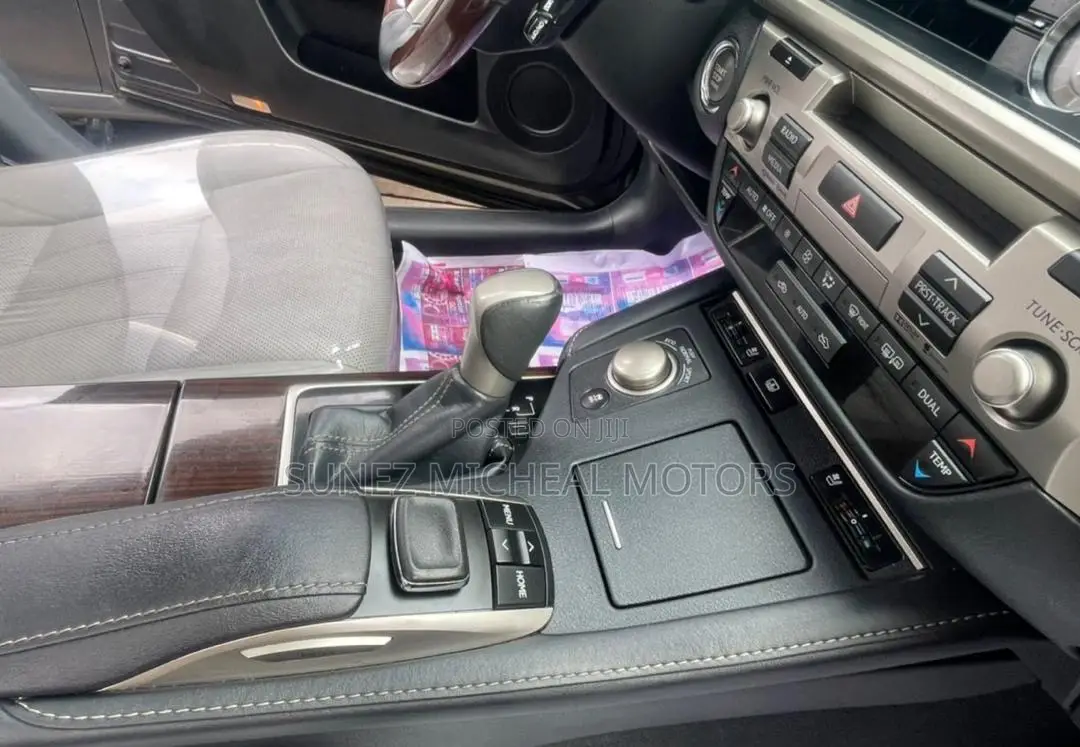 Lexus ES 2015 Gray