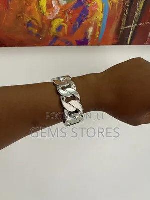 Bold Chunky Cuban Link Bracelet - Silver Tone