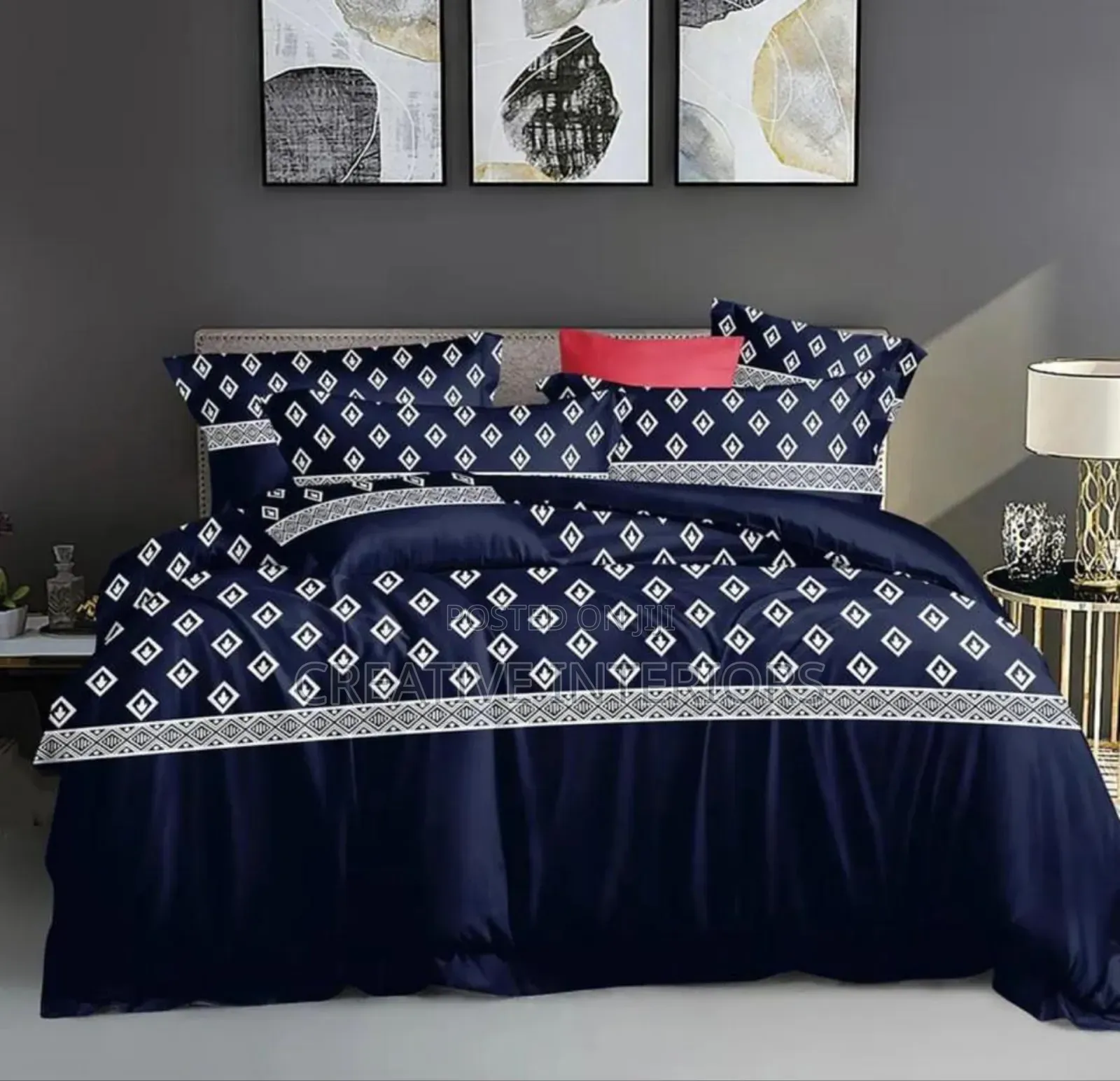6by6 Bedspread With 4pillow Case
