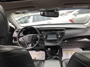 Toyota Avalon Limited Sedan FWD (3.5L 6cyl 6A) 2017 Black