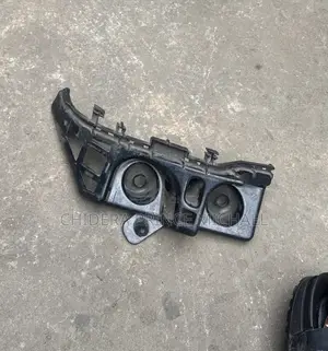 Back Bumper Hanger Clip for Gla