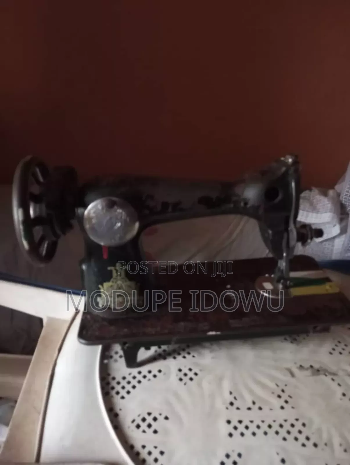 Manual Sewing Machine (Working Perfectly With Guarantee)