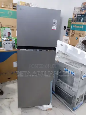 Modern Design Refrigerator That Complements Any Kitchen Décor.Re