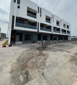 4bdrm Apartment in Lekki Phase 1, Lekki for rent