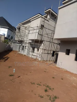 3bdrm Duplex in Mabushi for sale