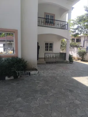 5bdrm Duplex in Wuse 2 for rent