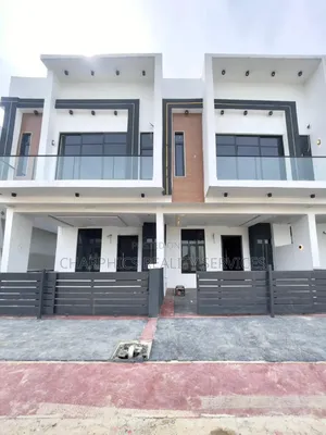 3bdrm Duplex in Ikota for sale