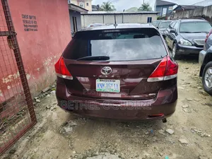 Toyota Venza V6 AWD 2010 Brown
