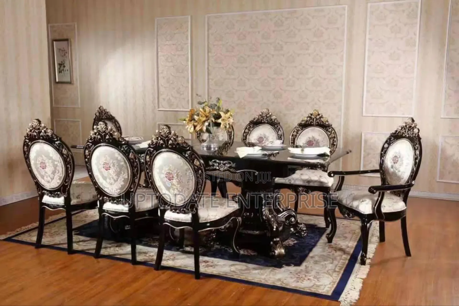 Elegant Dining Room Table 8 Seater