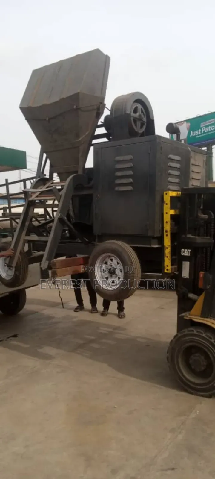 Crane Concrete Mixer