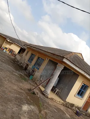 Furnished 8bdrm House in Old Igbalu Road, Gberigbe for sale