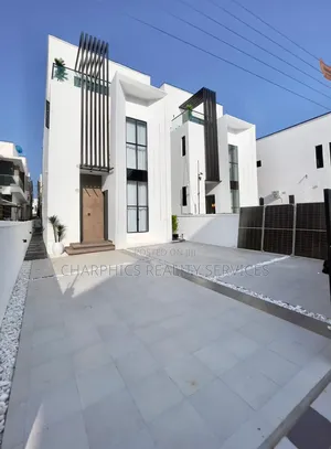 5bdrm Duplex in Lekki Phase 2 for sale