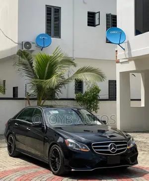 Mercedes-Benz E350 Base 4Matic Sedan AWD (3.5L 6cyl 7A) 2015 Black