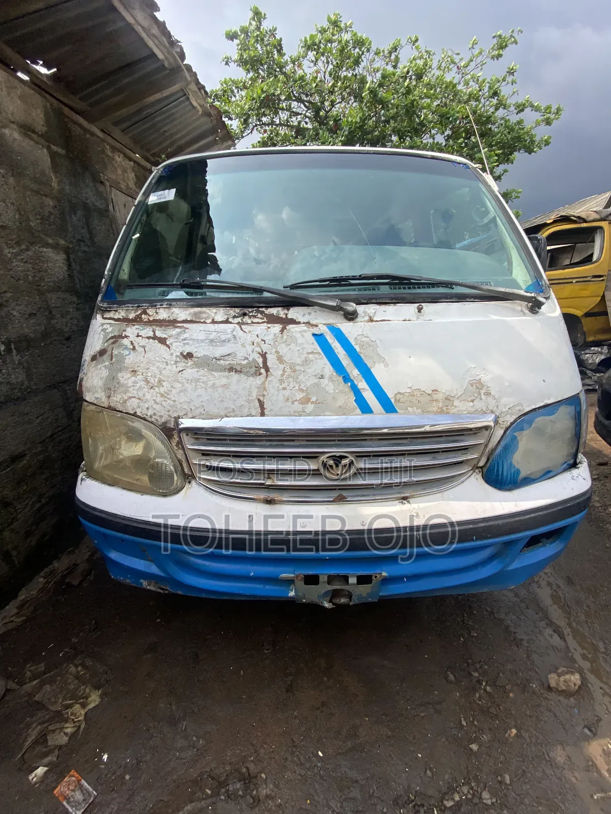 Toyota HiAce 1998 Silver