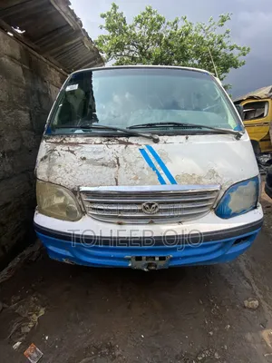 Toyota HiAce 1998 Silver