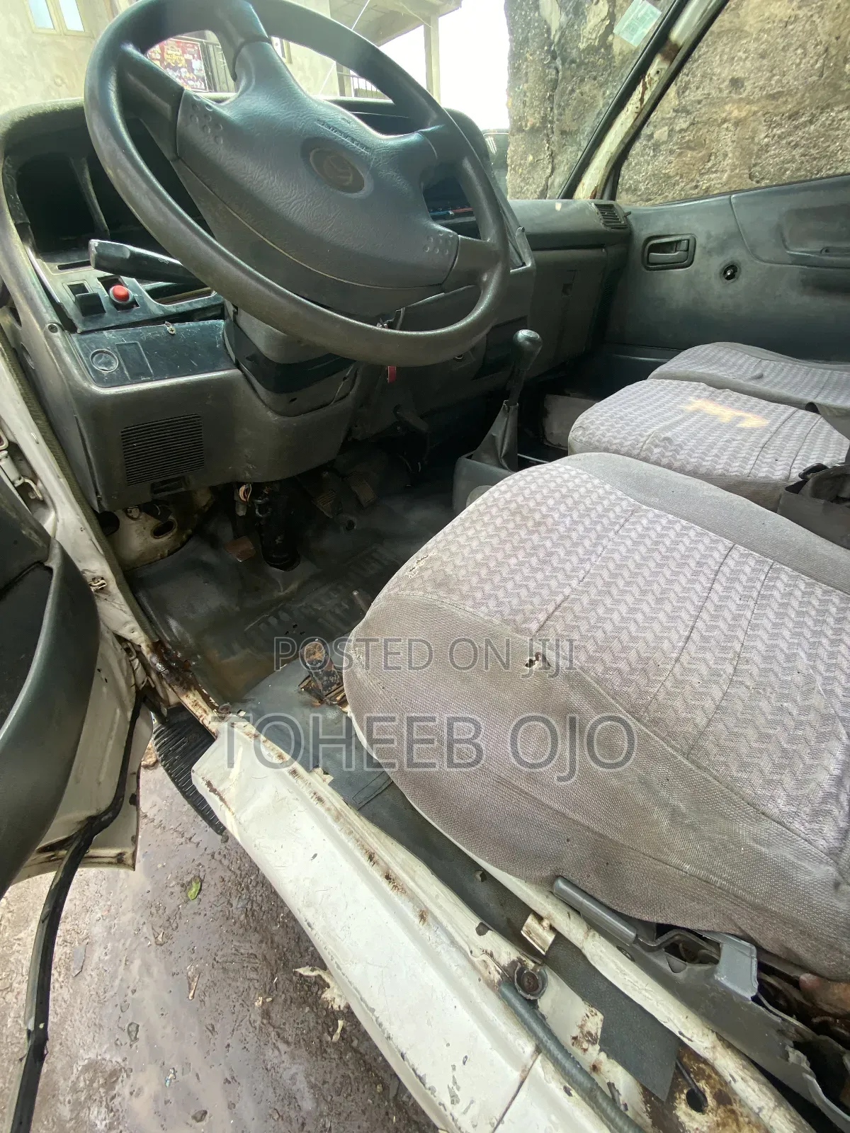 Toyota HiAce 1998 Silver