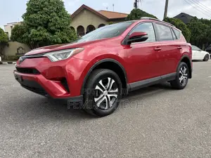 Toyota RAV4 LE AWD (2.5L 4cyl 6A) 2017 Red