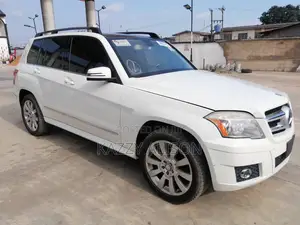 Mercedes-Benz GLK-Class 350 4MATIC 2011 White