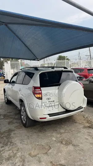 Toyota RAV4 3.5 Limited 4x4 2010 White