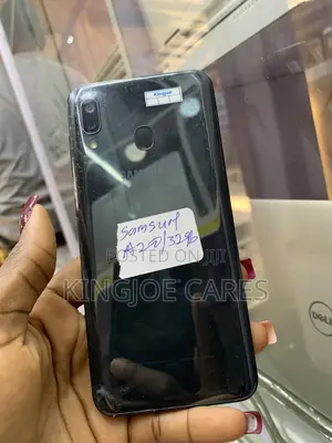 Samsung Galaxy A20 32 GB Black