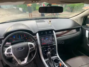 Ford Edge 2012