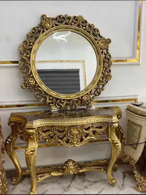 Royal Mirror Console