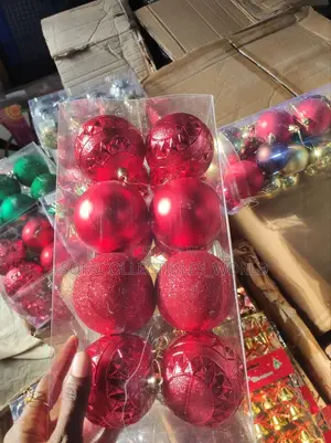 16pcs Christmas Ball Ornament for Christmas Tree