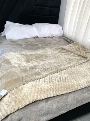 Throw Blankets