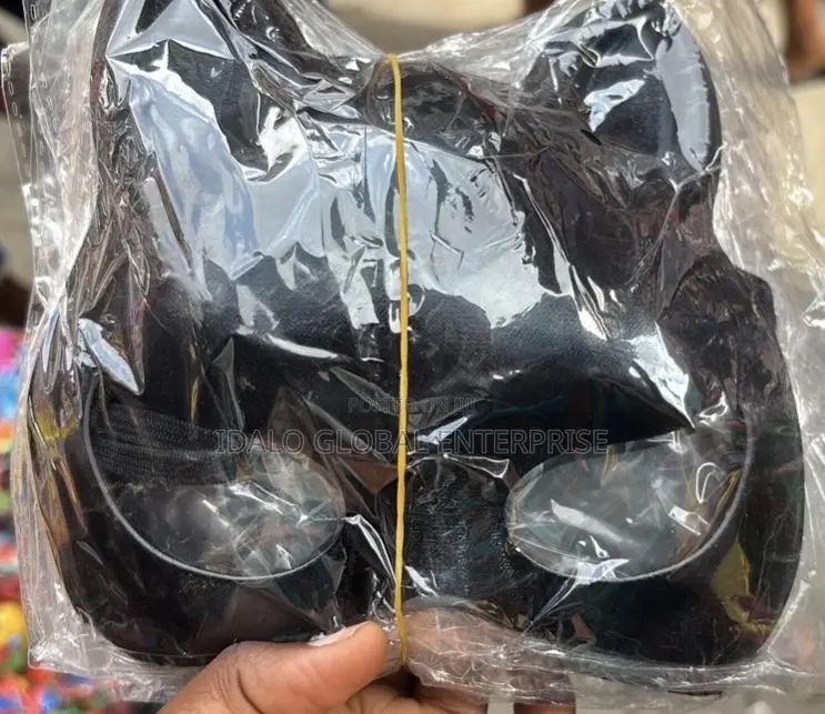 Feminine Costume Mask