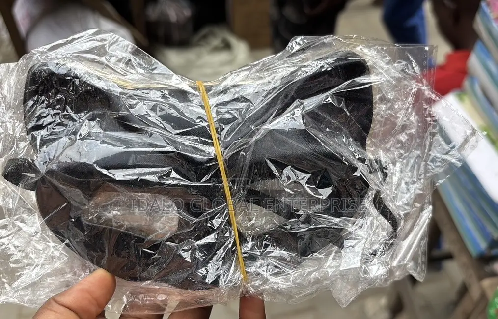 Feminine Costume Mask