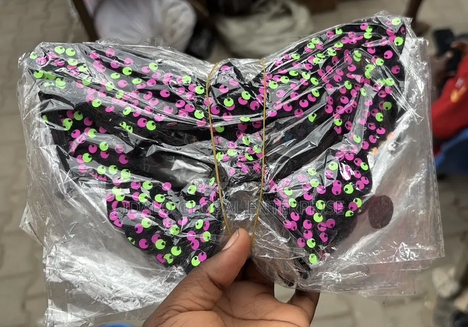Feminine Costume Mask