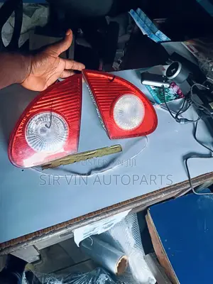 Booth Light For Corolla 2005 (Set)