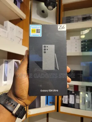 New Samsung Galaxy S24 Ultra 256 GB