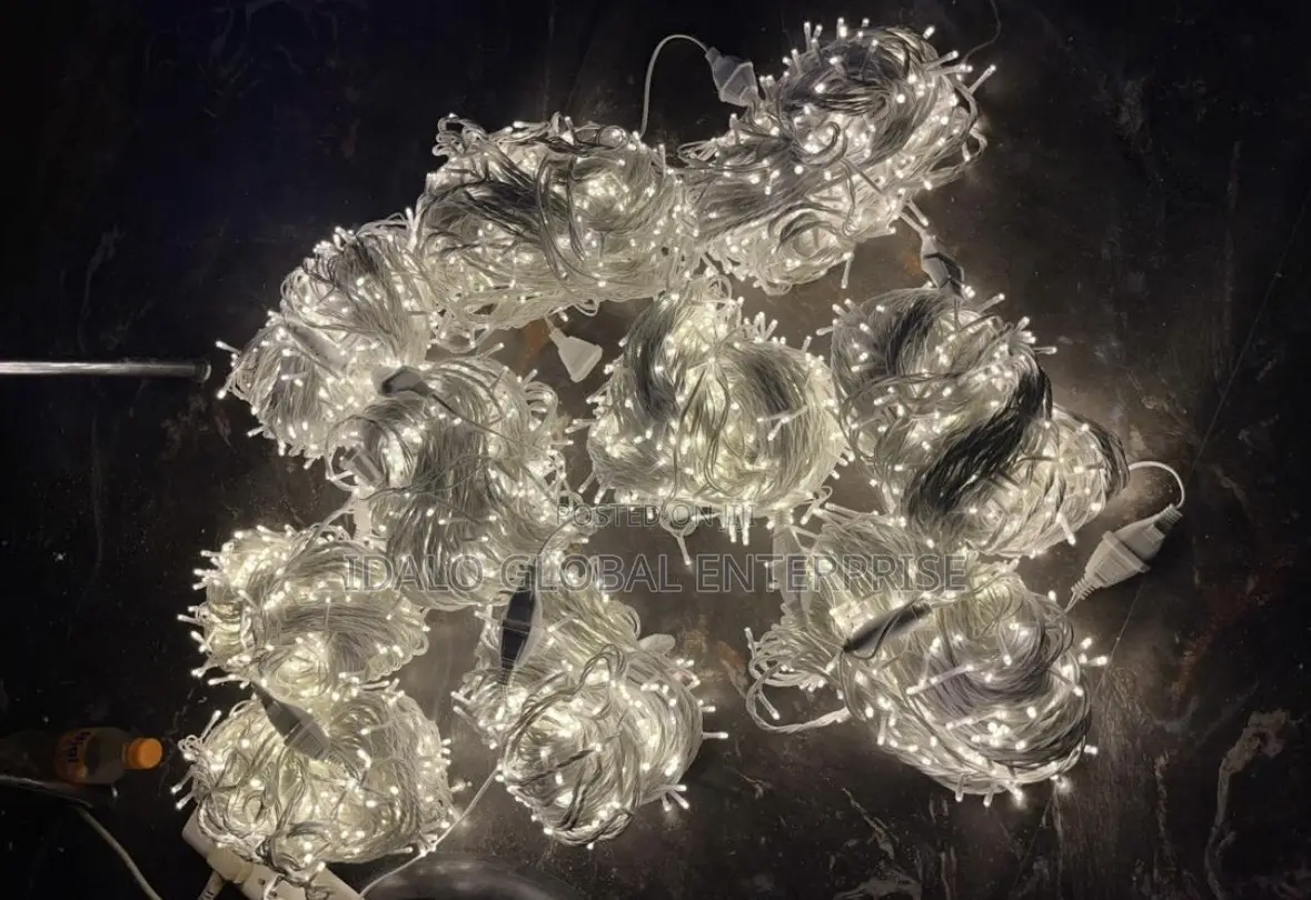 Snow White Led Waterfall Curtain Light