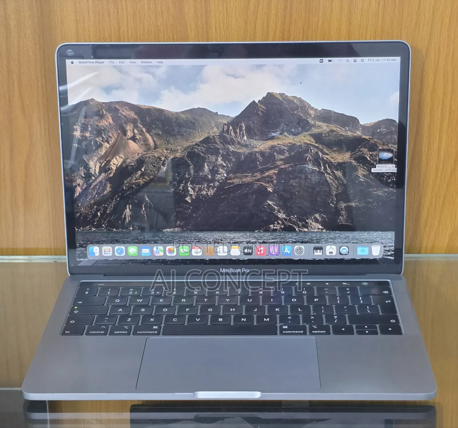 Laptop Apple MacBook Pro 2018 8GB Intel Core i5 SSD 250GB
