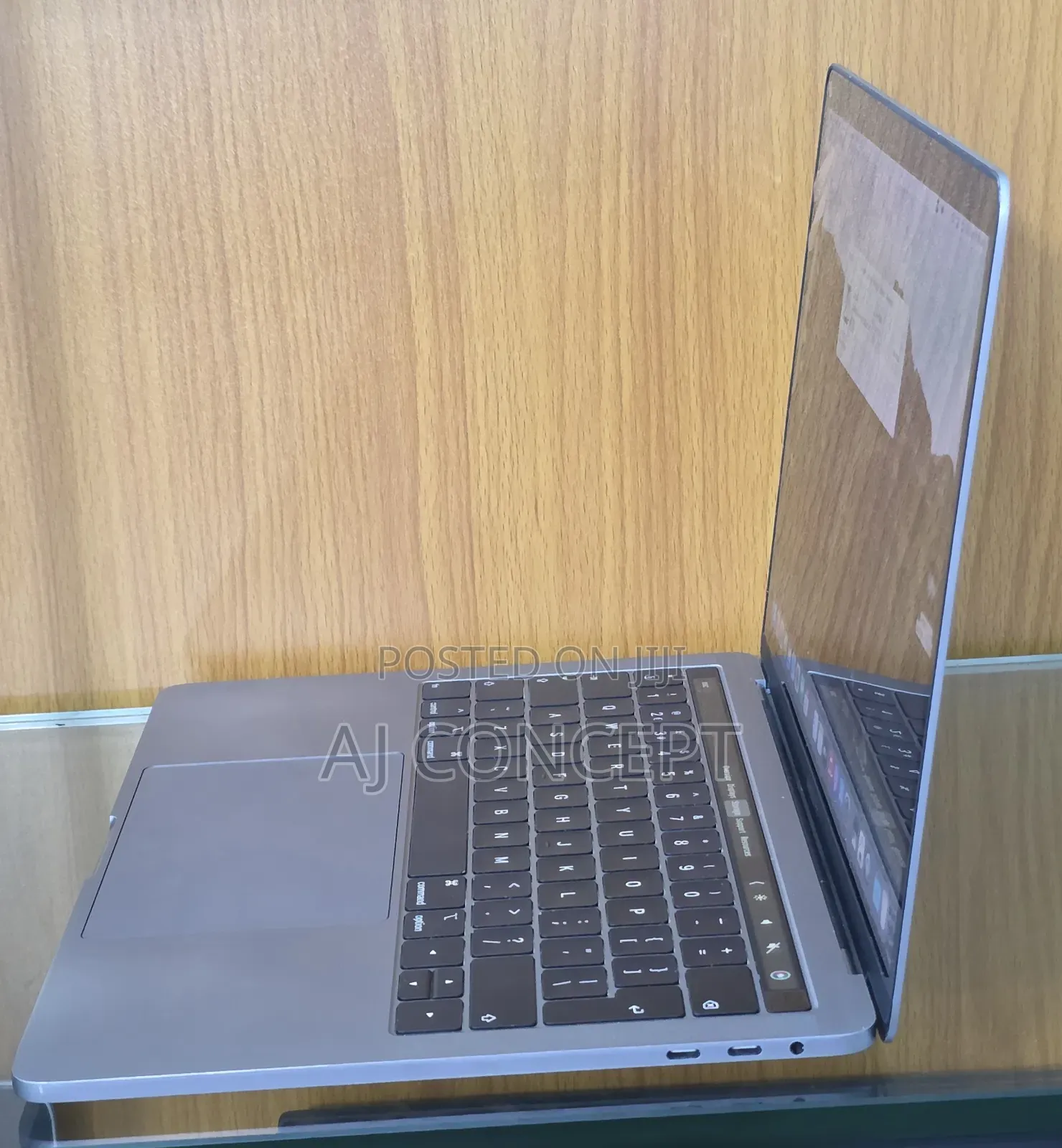 Laptop Apple MacBook Pro 2018 8GB Intel Core i5 SSD 250GB